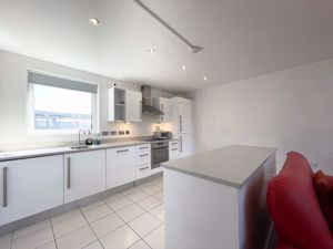 Kitchen- click for photo gallery